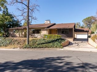 901 Lorinda Dr, Glendale, CA 91206