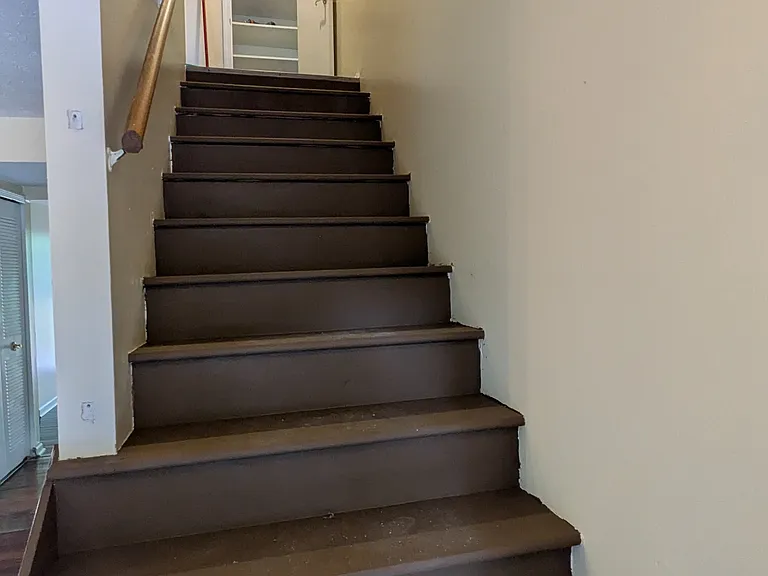 124 Five Oaks Dr — Photo 6