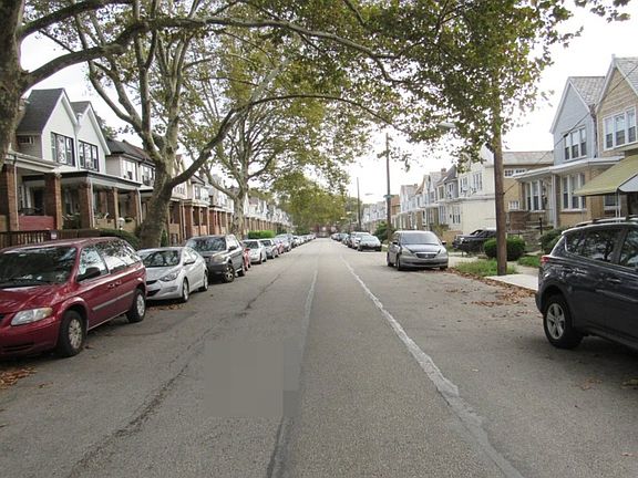 4th image of 5895 Woodcrest Ave