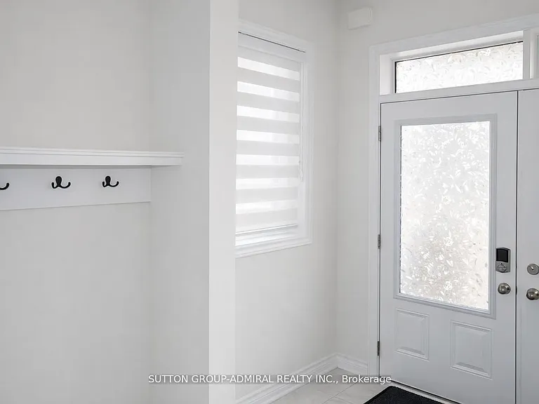 65 Barkerville Dr — Photo 3