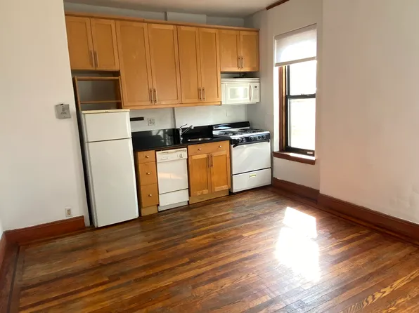 94 Hamilton Place image 4 of 12