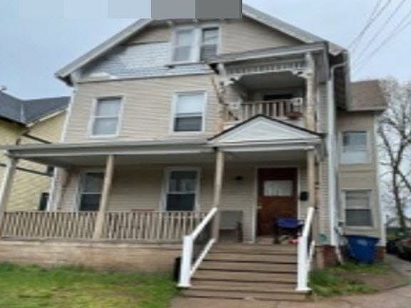 2nd image of 49 Carmel St