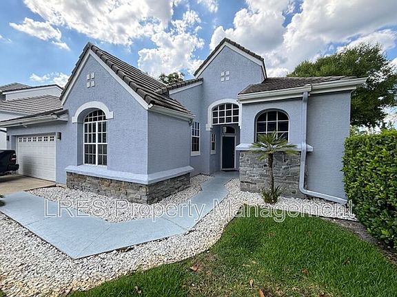 2nd image of 124 Wimbledon Cir