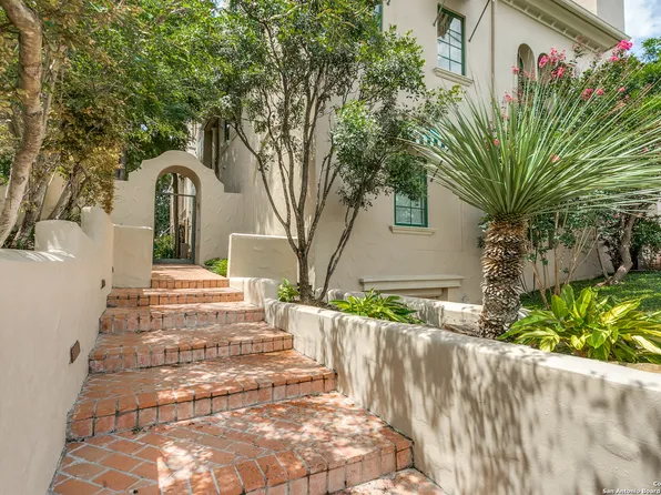 130 TERRELL RD #5, San Antonio, TX 78209