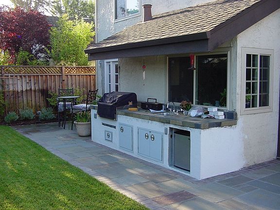 3rd image of 649 Colleen Dr