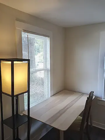 2 bed, 1300 sqft, $1,000 — Photo 2