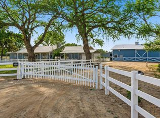 522 Clark Cir SW, Albuquerque, NM 87105