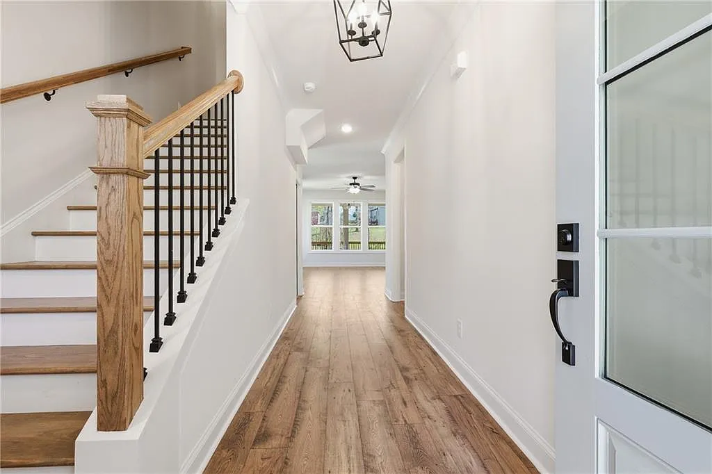 4 bed, 2.5 bath, $3,550 — Photo 4