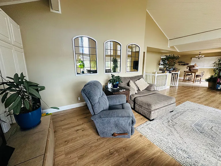 Torrey Pines Dr — Photo 4