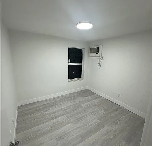 1380 SW 2nd St #2 — Photo 8