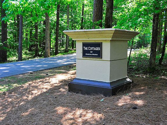 4th image of 279 Cottage Ct