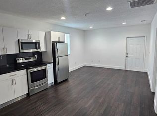 11700 SW 220th St #1, Miami, FL 33170