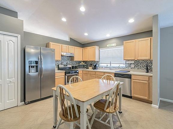 5th image of 19611 Sandsbury Ct