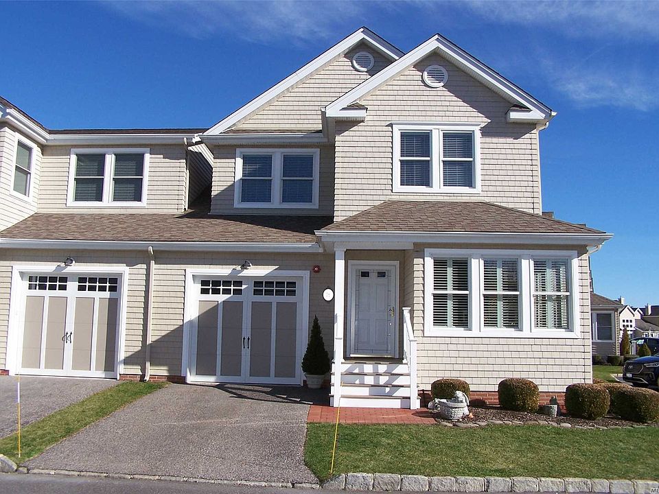 1st image of 16 Meadow Way