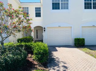 936 Hampton Cir, Naples, FL 34105