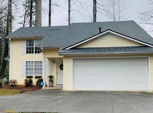 27 Sycamore Cir, Toccoa, GA 30577