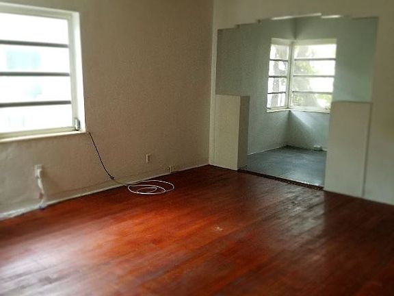 4th image of 833 Meridian Ave APT 6