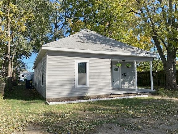 2nd image of 109 N 12th St