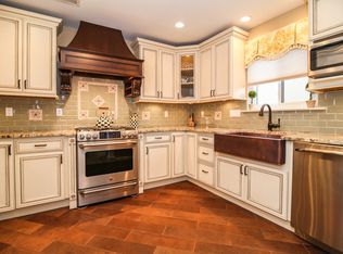 38 Park St APT 8C, Florham Park, NJ 07932