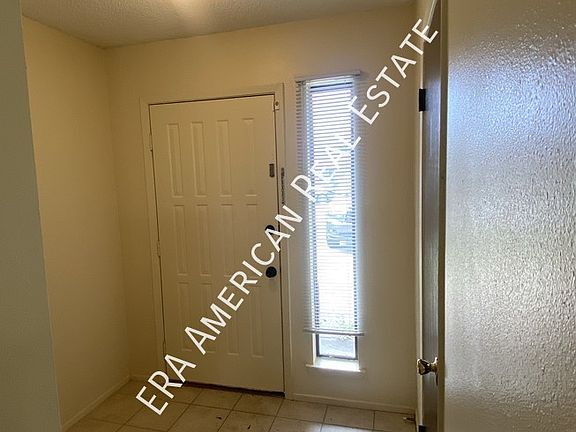 3rd image of 419 Hollywood Blvd NW #D