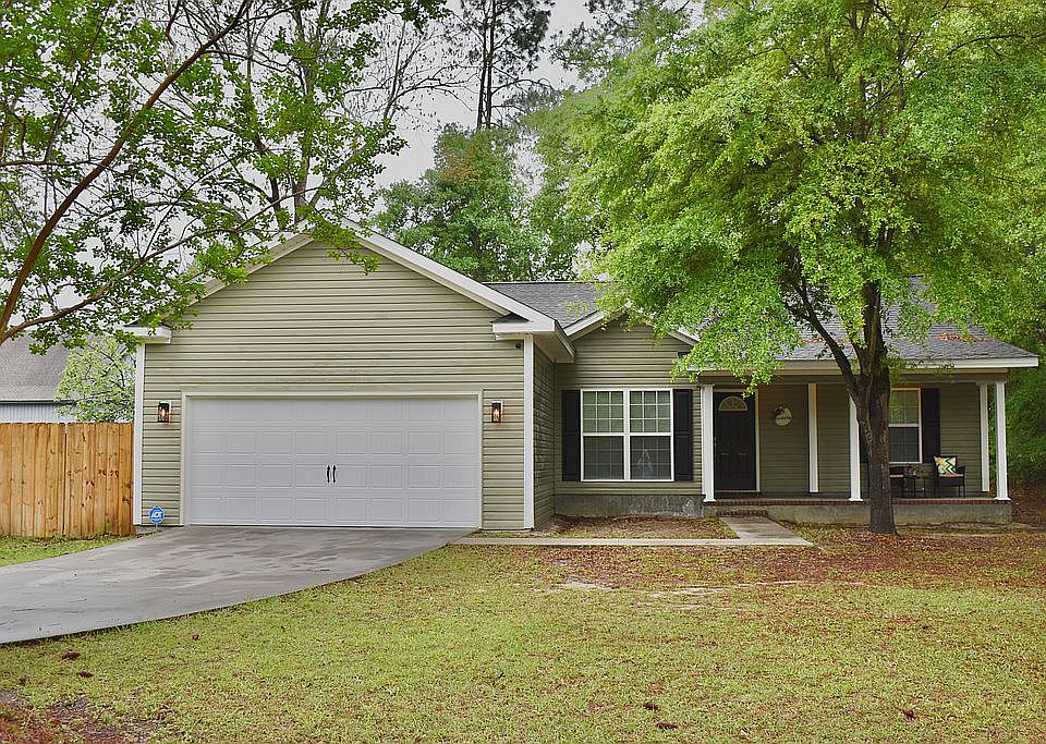 1st image of 10A Carmel Dr