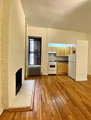 Rented by Waverly Realty Associates | media 14