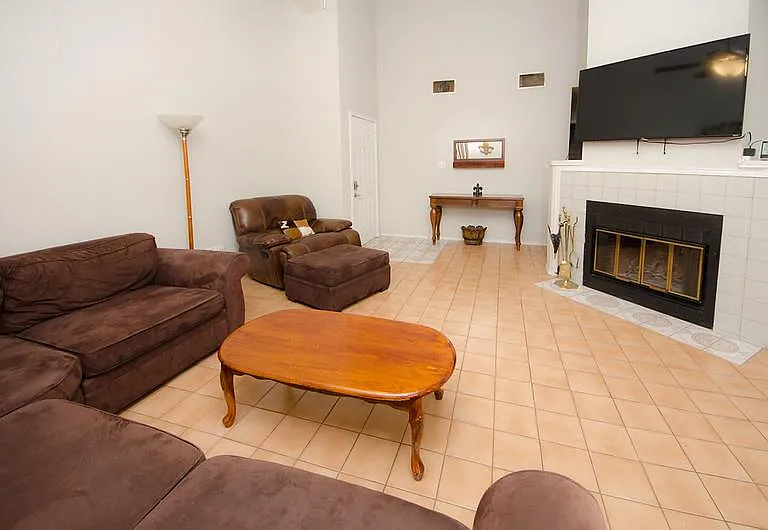 2112 Waterway Bnd — Photo 5