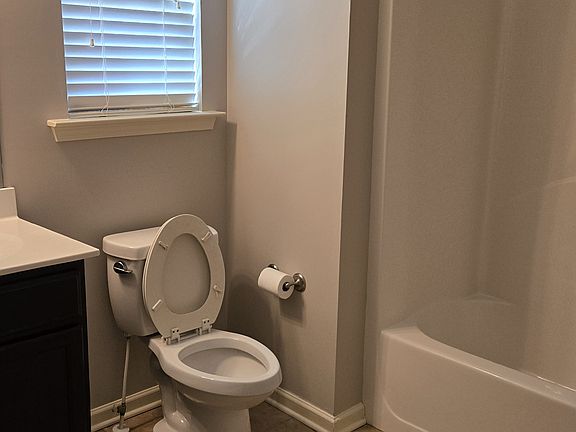 Downstairs full bath.