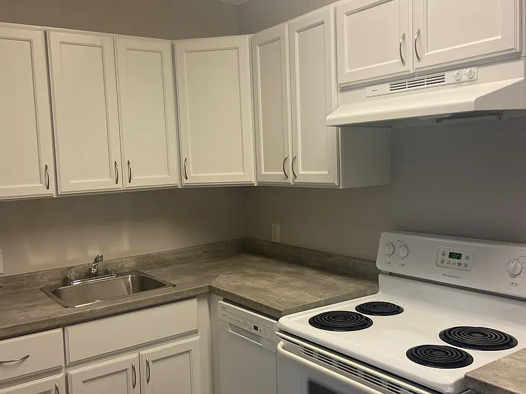 59 King St #6 — Photo 1