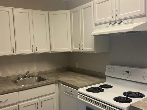 59 King St #6, Halifax, NS B2Y 2R6