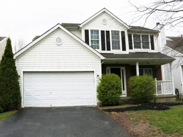 281 Iris Trail Dr, Galloway, OH 43119