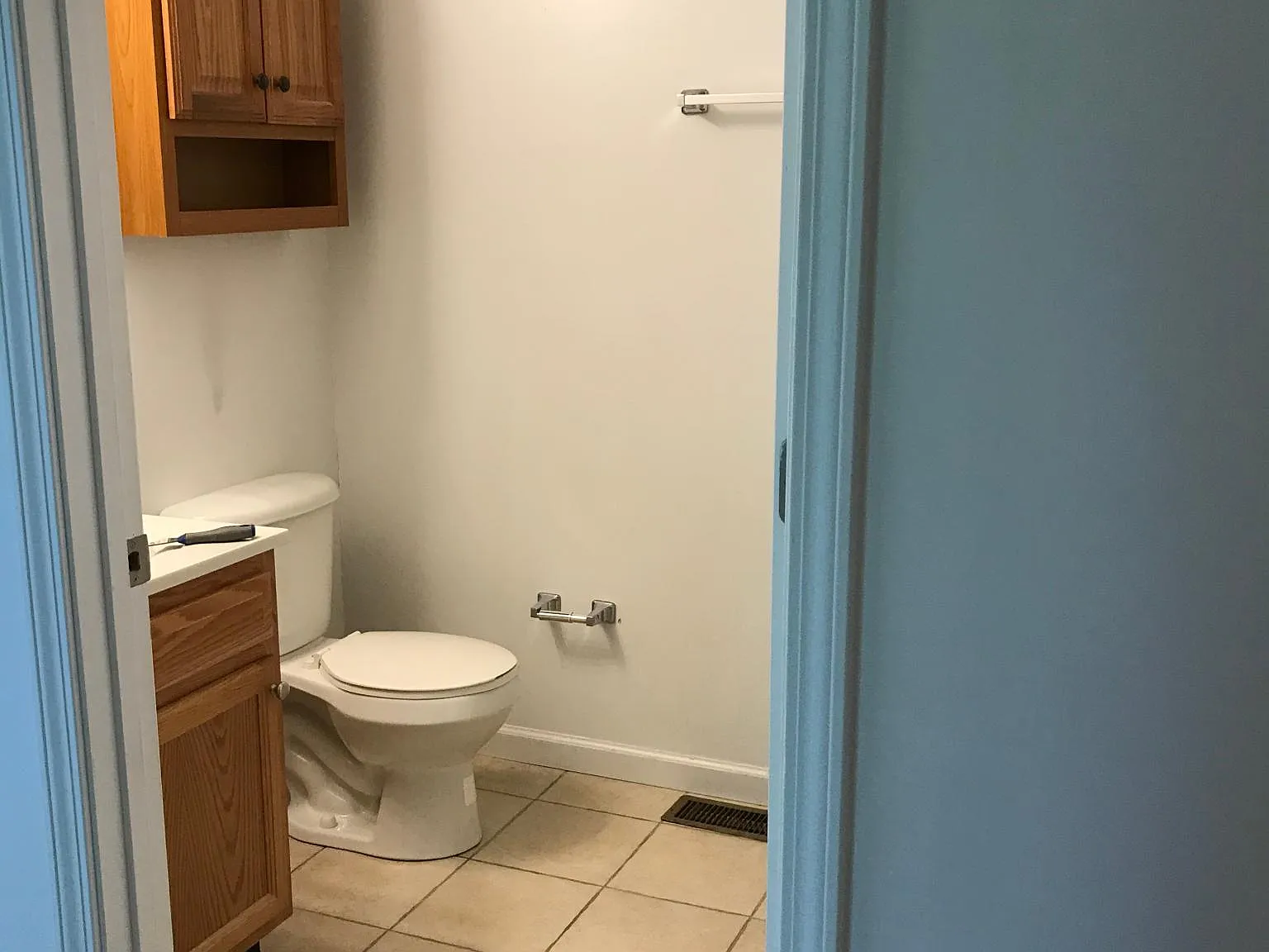 2 bed, 1.5 bath, 950 sqft, $1,100 — Photo 2