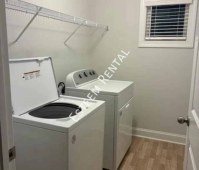 114 Wicklow Ct — Photo 20