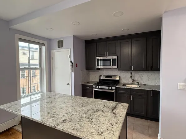 7408 15th Avenue image 1 of 6