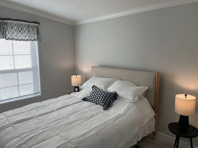 343 Talbot St #93 — Photo 11