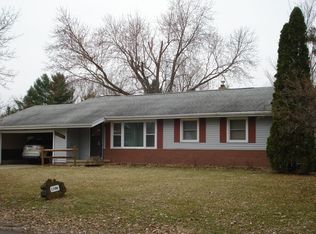 1306 Hall St, Eaton Rapids, MI 48827