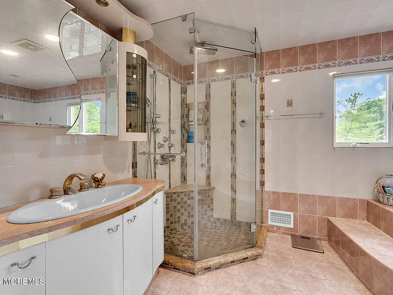 30 Scott Dr — Photo 23