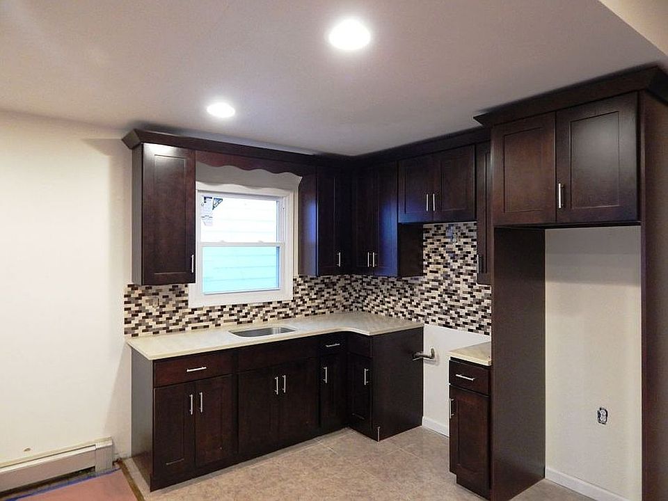 1st image of 43 De Costa Ave