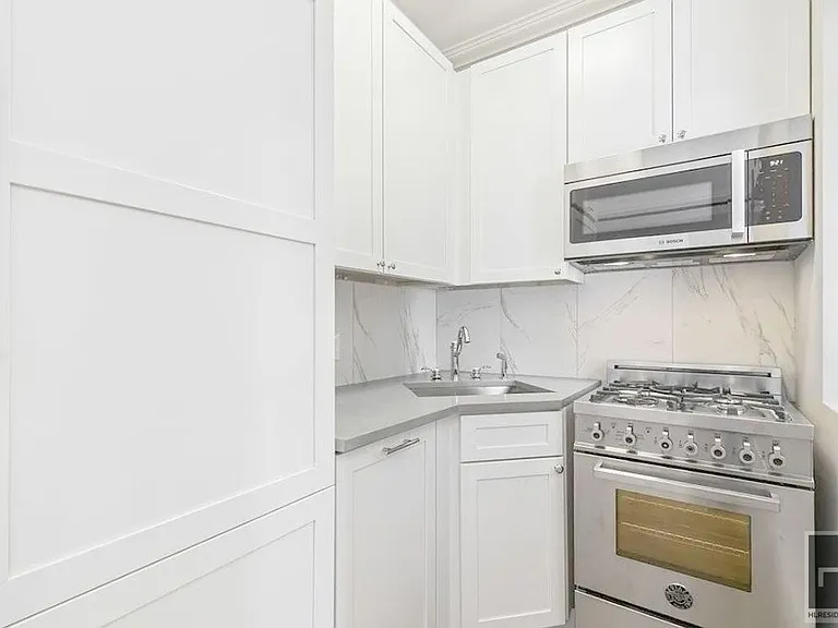 252 W 76th St #5C — Photo 2