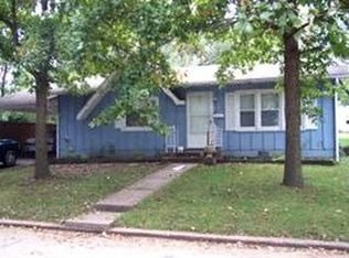 225 Mohawk Dr, Boonville, MO 65233