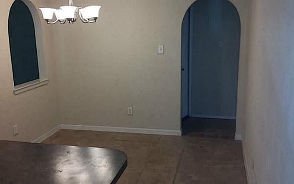 3rd image of 1702 Nueces Dr