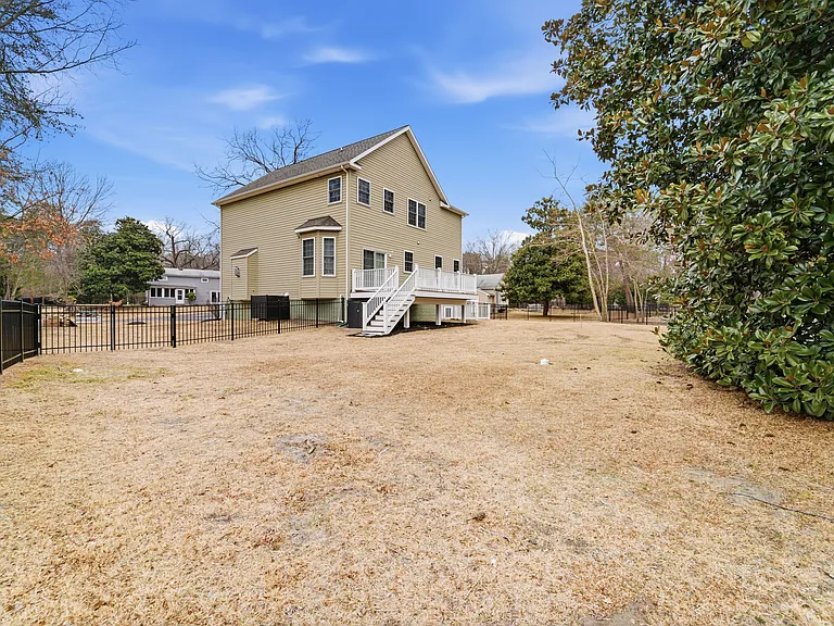609 Tebbston Dr — Photo 9