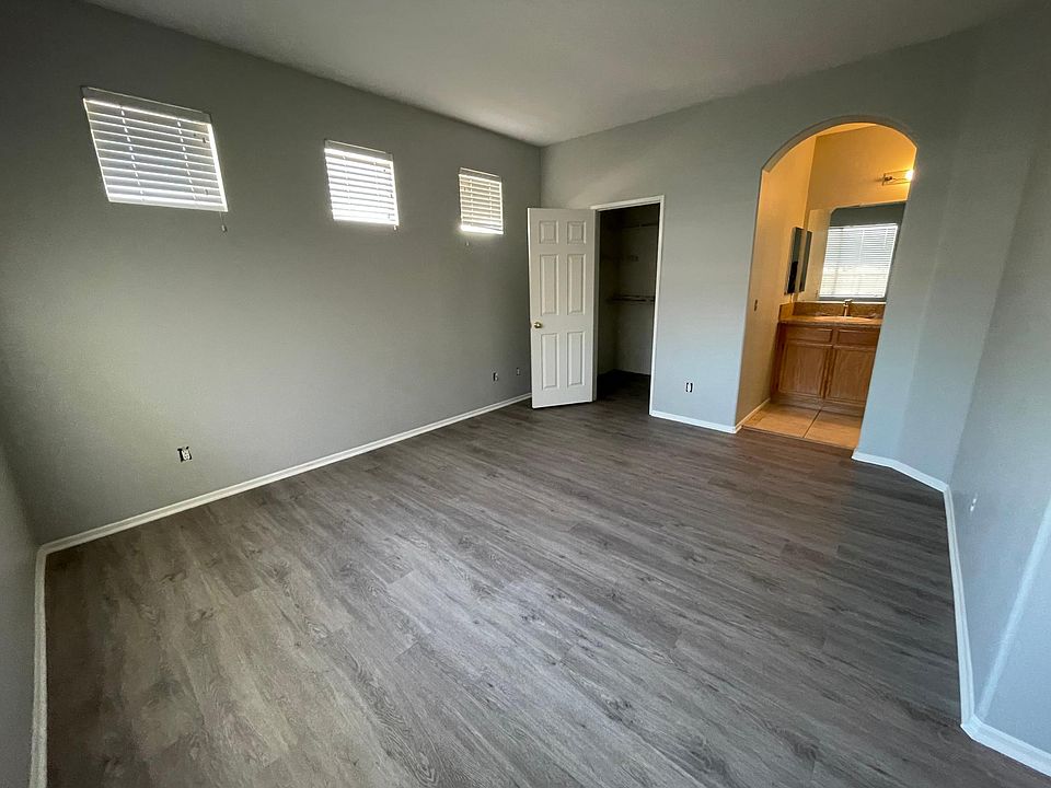 1st image of 11614 Danielle Dr