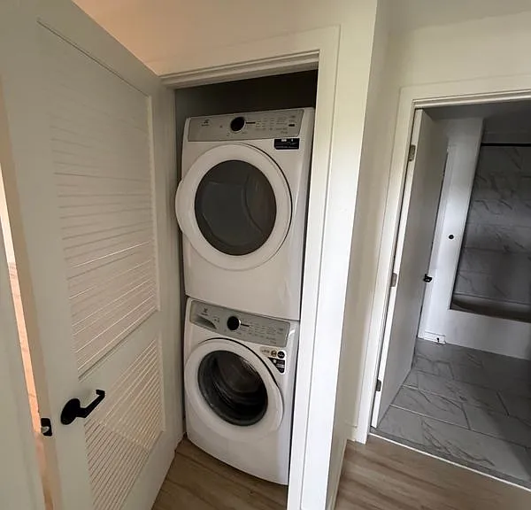 102 Hanover St #304 — Photo 10