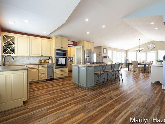 4th image of 4544 W Shore Dr