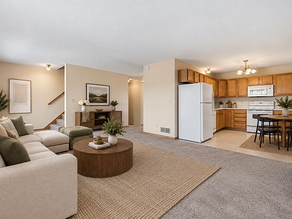 2nd image of 1587 County Road D E