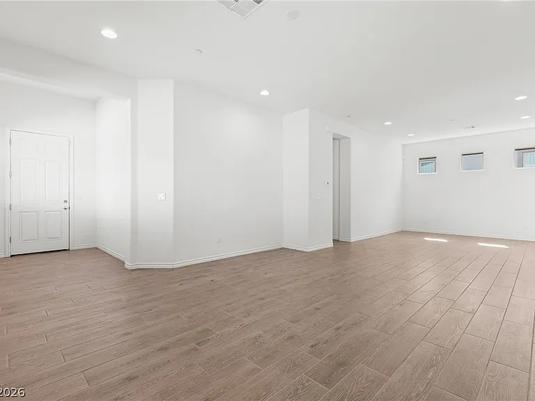 661 Assurance Pl — Photo 3