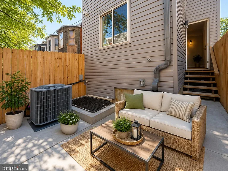 4159 Westminster Ave #1 — Photo 2