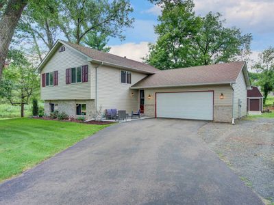 26592 Glen Oak Dr, Wyoming, MN, 55092
