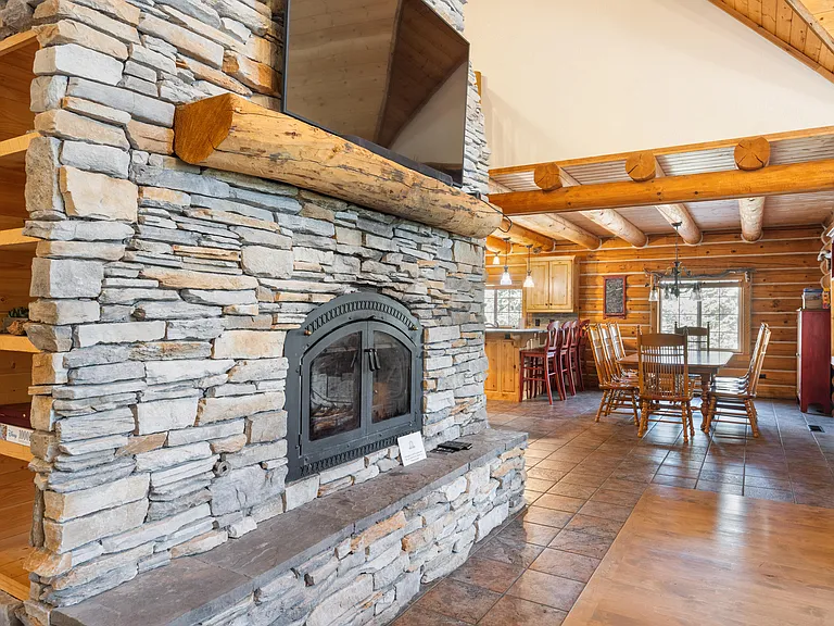 497 W Yarrow Ct — Photo 9